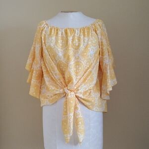 Fashion Yellow and White Pattern Women's Blouse